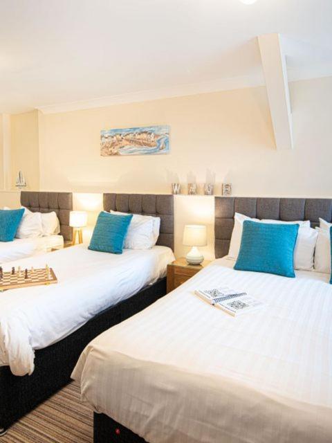 Gwbert Hotel Cardigan Bagian luar foto